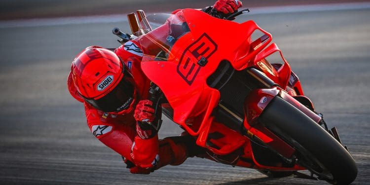 Marc Márquez impõe pressão a si mesmo: ‘Quando chegas à Ducati, a melhor equipa, tens a responsabilidade de ser rápido’