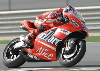 Casey Stoner lembrou nega da Yamaha apesar do contrato ‘praticamente assinado’, e como queria provar que ‘cometeram um erro’