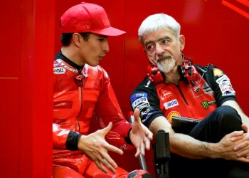 Marc Márquez e Pecco Bagnaia em sintonia: ‘Os nossos comentários foram semelhantes e isso facilita o trabalho dos engenheiros’