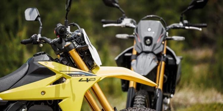 Suzuki revela as novas DR-Z4S e DR-Z4SM na EICMA; Disponíveis no mercado europeu no próximo ano