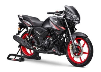 Nova TVS Apache RTR 160 4V chega à Índia com soluções interessantes (também) para o mercado europeu
