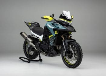 Benelli revela a inovadora TRK 902 Xplorer na EICMA