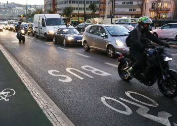 Aumento de motociclos em Portugal motiva mudanças que favorecem motociclistas