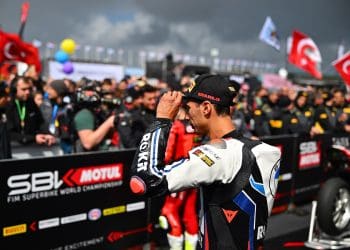 ‘Sem o airbag no acidente de Magny-Cours, não estaria aqui’ – Toprak Razgatlioglu