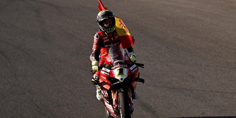 ‘Com 10kg de lastro, Álvaro Bautista ter-se-ia retirado do WSBK’ – Serafino Foti