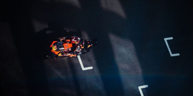 Crise não pára KTM, que testa em Jerez com Dani Pedrosa e Pol Espargaró