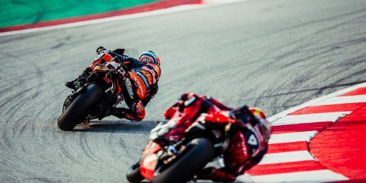 KTM em crise congela desenvolvimento do MotoGP