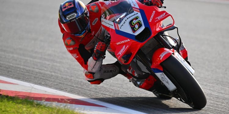 Stefan Bradl «cansado» de estar atrás, pede reação: ‘Não podemos perder sempre de 1 a 1,5 segundos’