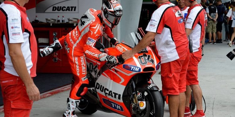 Andrea Dovizioso recorda caos na Ducati: ‘Não havia hierarquia, não havia planeamento’