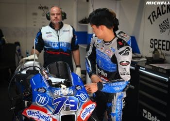 A melhor forma de desenvolver a moto? Equipamentos iguais para todos: Massimo Rivola garante quatro motos de fábrica em 2025