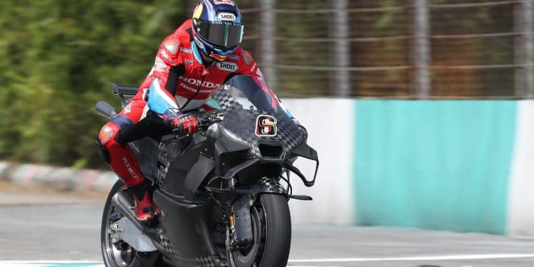 Honda testa MotoGP com Stefan Bradl em Sepang esta semana