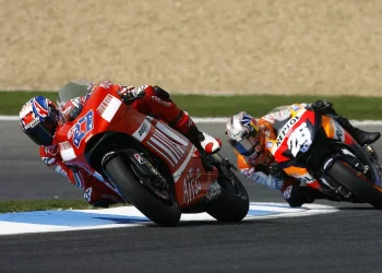 Casey Stoner lembrou expectativas, largamente ultrapassadas, com a Ducati em 2007: ‘Alguns pódios, e talvez uma vitória já tinha sido bom’