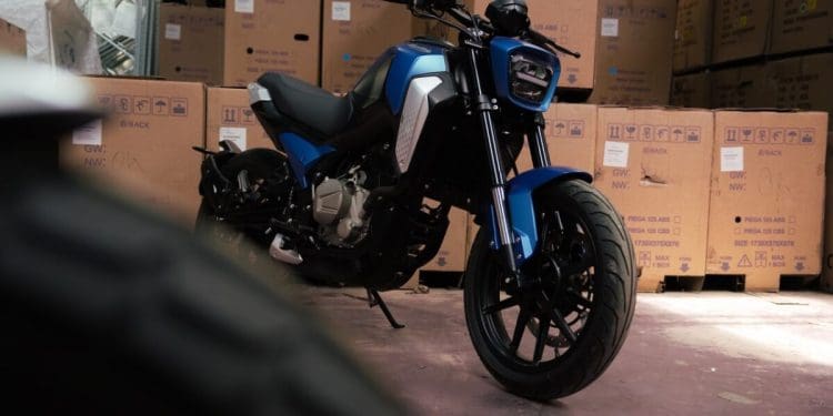 FB Mondial Flex 300: Estilo e desempenho para o dia-a-dia