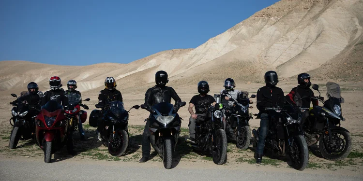 As sete etapas da adição ao mundo das motos: Pesquisa, compreensão e primeiros passos