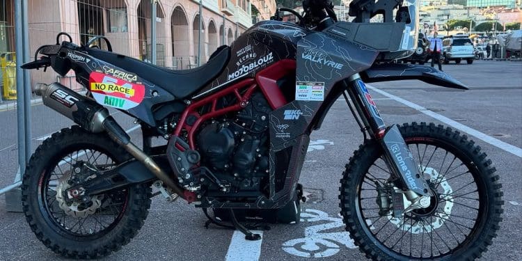 Triumph Tiger 900 Rally Pro lança as garras às terras africanas na Africa Eco Race