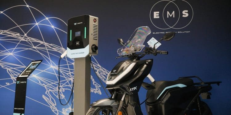 Vmoto, inspirada na Tesla, ambiciona expansão forte nos próximos 3 a 5 anos