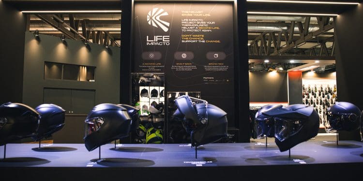 Reciclagem e capacetes? A AGV acredita que esse pode ser o futuro