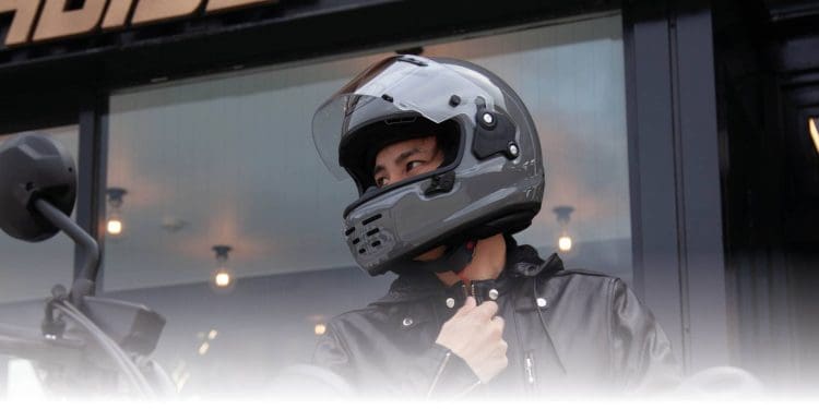 Arai Concept-XE: Capacete Retro altamente avançado