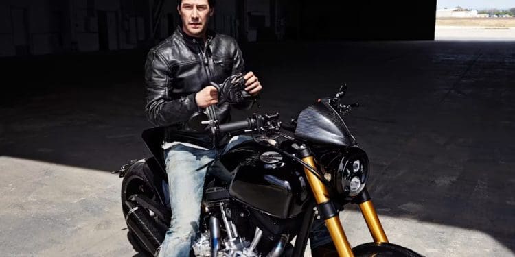 As sete etapas da adição ao mundo das motos: A curiosidade