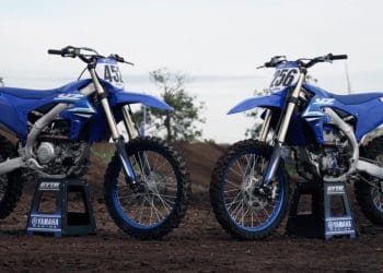 Vídeo: Yamaha YZ450F e YZ250F ao ataque no MX Pro Tour em Lincolnshire (Reino Unido)