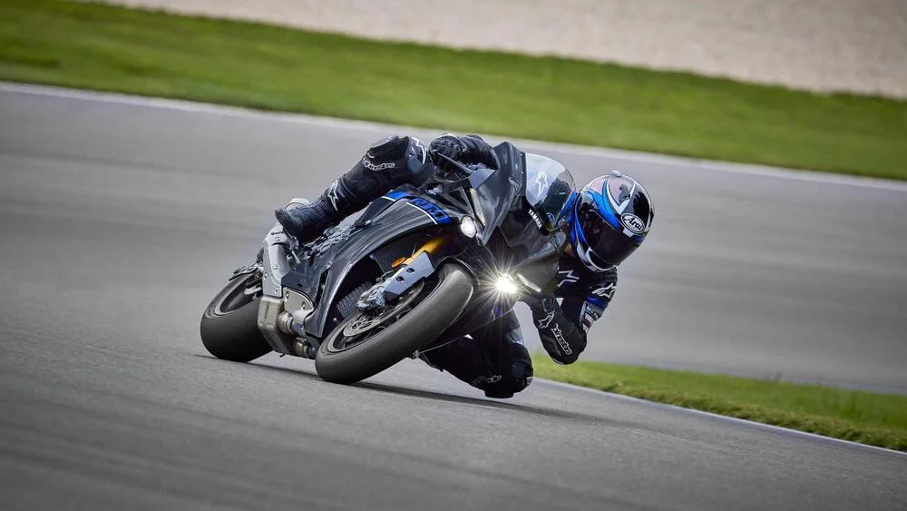 Yamaha R1 na Europa a partir de 2025 apenas para utilização em circuitos