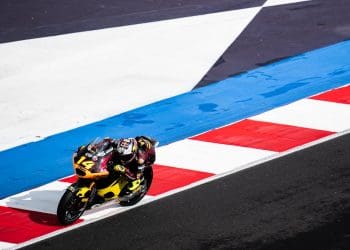 A competir em casa, Tony Arbolino ficou perto do recorde de Misano no Treino 1 de Moto2