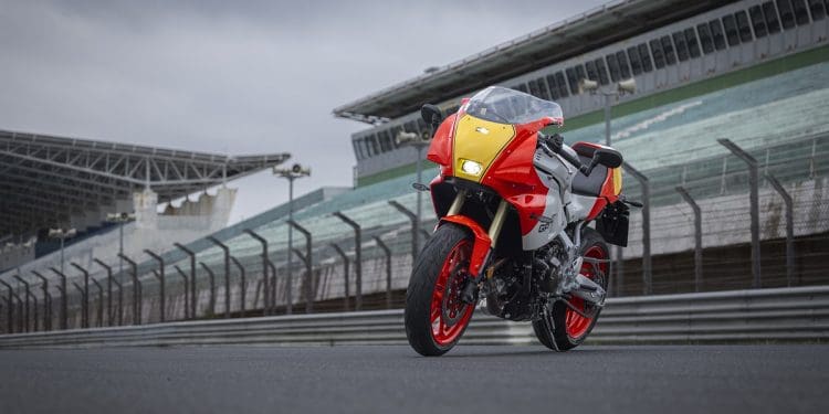 Ensaio Yamaha XSR900 GP: Bons Velhos Tempos