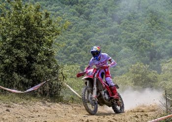 Andrea Verona e Josep García vitoriosos no EnduroGP da Roménia