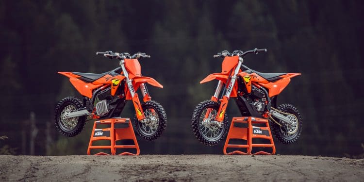 Aí está a nova geração das KTM SX-E