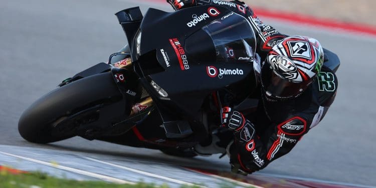 Chuva chega a Portimão; Alex Lowes na frente do segundo dia de testes do WSBK