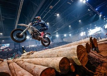 Billy Bolt domina completamente em Riesa e estende liderança no Mundial de SuperEnduro