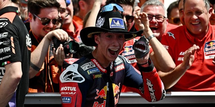 Paul Trevathan e Pedro Acosta em sintonia total: ‘Deixo-o fazer o trabalho dele e, se precisar, estou aqui’