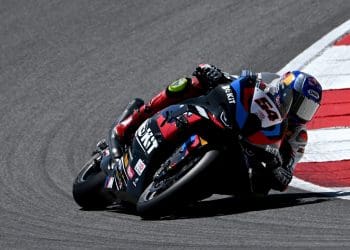 Toprak Razgatlioglu regressa às pistas em grande e lidera testes em Portimão