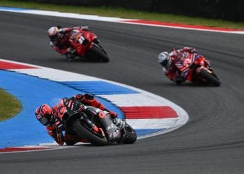 Pol Espargaró «analisa» nova dupla da Tech3: ‘O Viñales é apaixonado, anda sempre no limite; O Bastianini é o oposto, mais controlado’