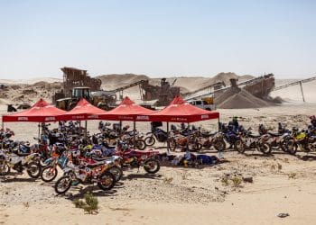Acidente sério na Africa Eco Race; piloto de motos gravemente ferido