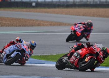Vídeo: Relembre a luta entre Marc Márquez e Pecco Bagnaia na Tailândia