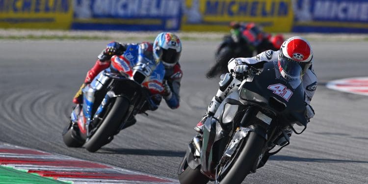 ‘Para testar devidamente as peças, é necessário ser rápido, chegar ao limite, e o Aleix Espargaró é esse piloto’ – Alberto Puig