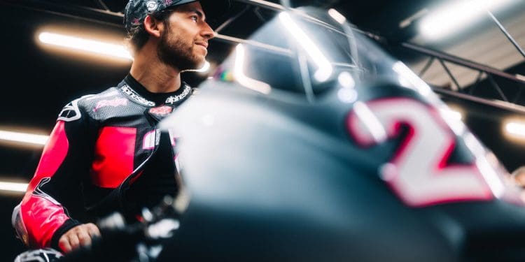 Enea Bastianini muda de empresário na ida para a KTM