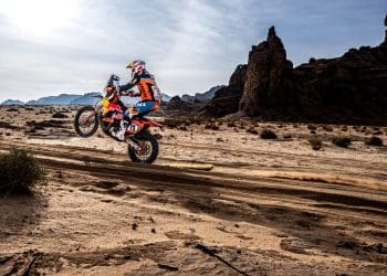 Edgar Canet brilha com segundo lugar na sétima etapa do Dakar apesar de contratempo