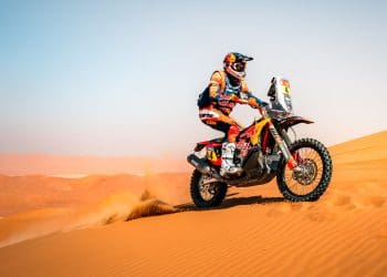 Daniel Sanders de olho na vitória no Dakar hoje tentou ‘não correr grandes riscos’: ‘Amanhã vou ficar atrás, observar e jogar pelo seguro’