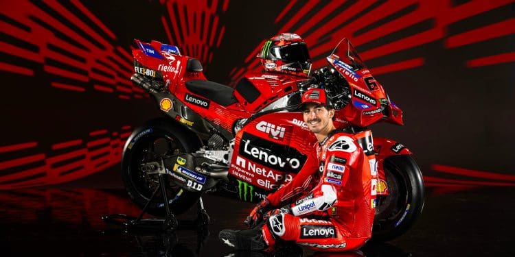 ‘2024 não me deu a maior alegria, mas aprendi muito; Com o Márquez, podemos levar a moto a um nível ainda mais alto’ – Pecco Bagnaia