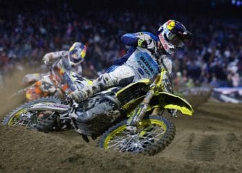 Ken Roczen surpreende e assume a liderança no AMA Supercross 450 e dá liderança à Suzuki 10 anos depois: ‘É um sonho tornado realidade’