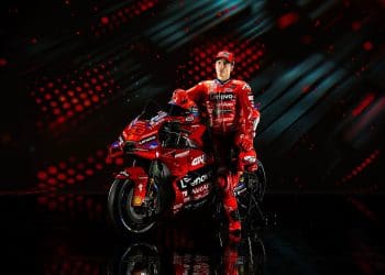 Finalmente de vermelho, Marc Márquez eleva fasquia: ‘Há que ser competitivo nas corridas, lutar por pódios e vitórias, ser protagonista’