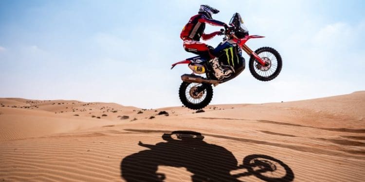 Tosha Schareina confirma vitória na Etapa 11 do Dakar; Com 61mk por correr Daniel Sanders tem uma mão e meia no título