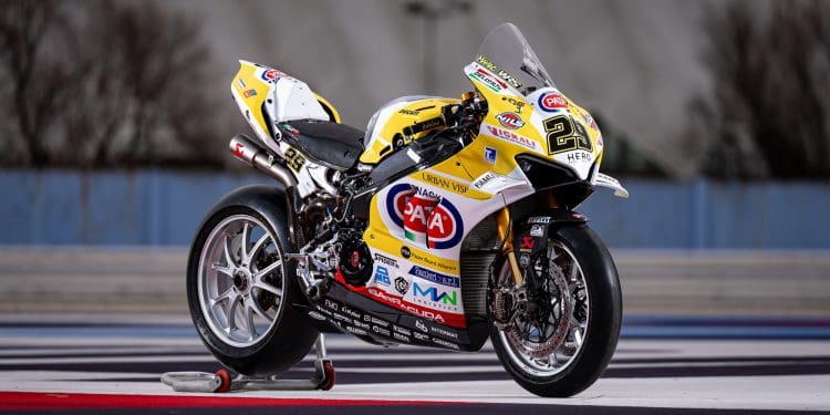 Nova decoração da Ducati Panigale V4 R da GoEleven para 2025 revelada no lançamento da equipa