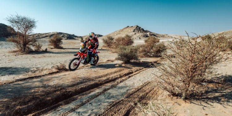 ‘Foi uma etapa muito dura, menos movimentada que ontem, mas mais complicada para a navegação’ – Adrien Van Beveren