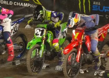 Início atribulado não abalou Jason Anderson que ainda conseguiu dizer adeus a Anaheim no pódio: ‘Feliz que tenha aguentado, podia ter caído’