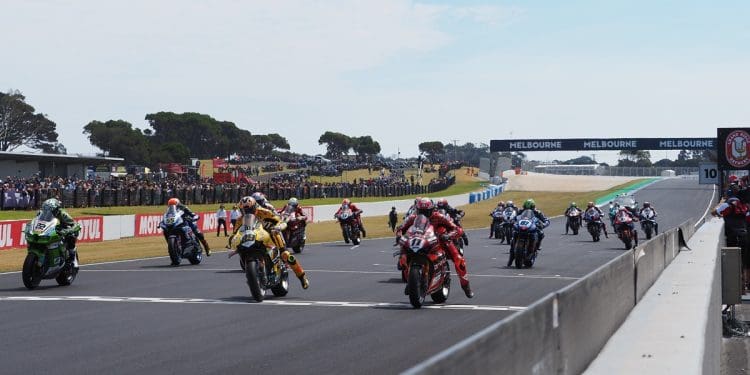 Corridas de WSBK e WSSP com paragem obrigatória nas boxes em Phillip Island