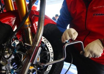 Honda volta a utilizar Öhlins no WSBK de 2025 em detrimento da Showa e Escamez explicou o porquê