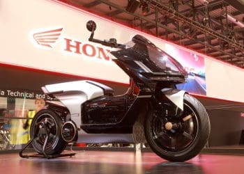 Honda trabalha nas baterias para motos elétricas: ‘Quanto mais trabalhas na tecnologia…’